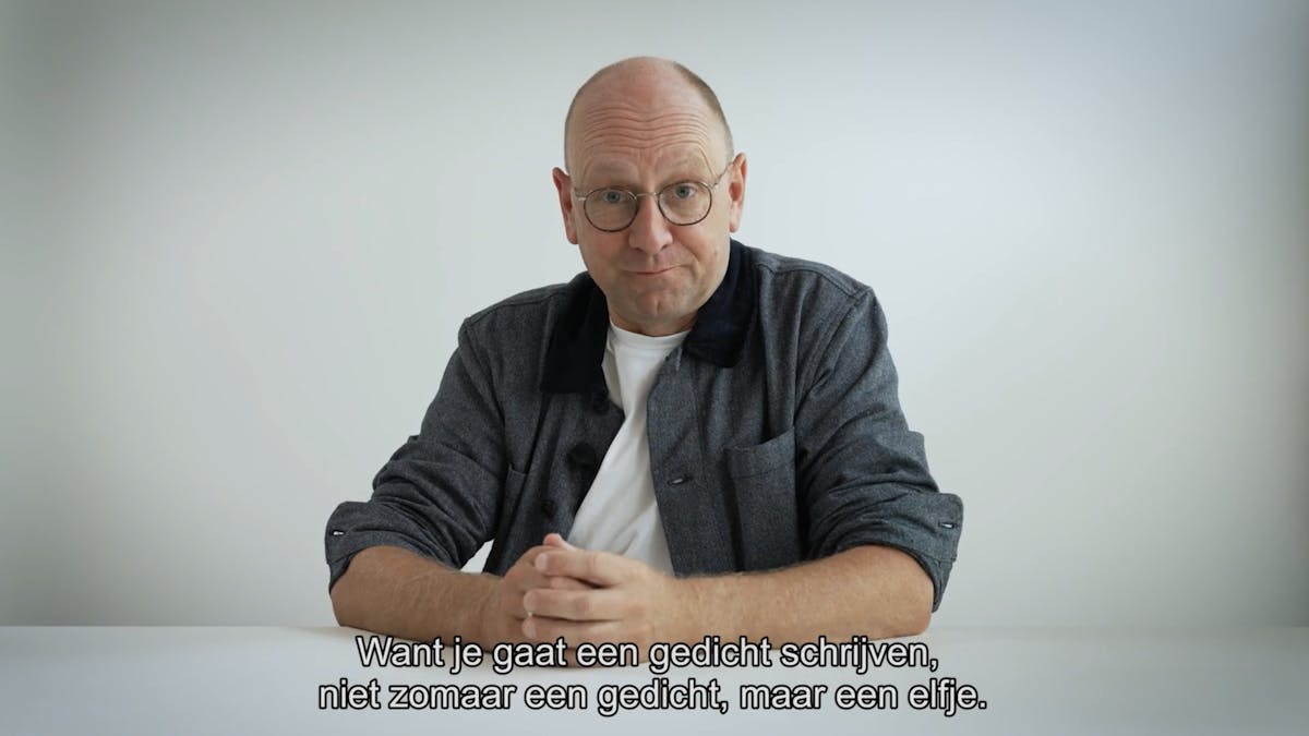 beeld van Wim Vercauteren tijdens de online les 'elfjes'